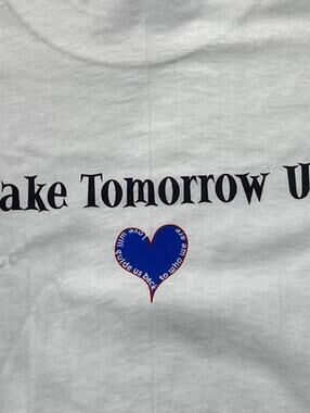 Brooke Ramel Preowned Large T-shirt